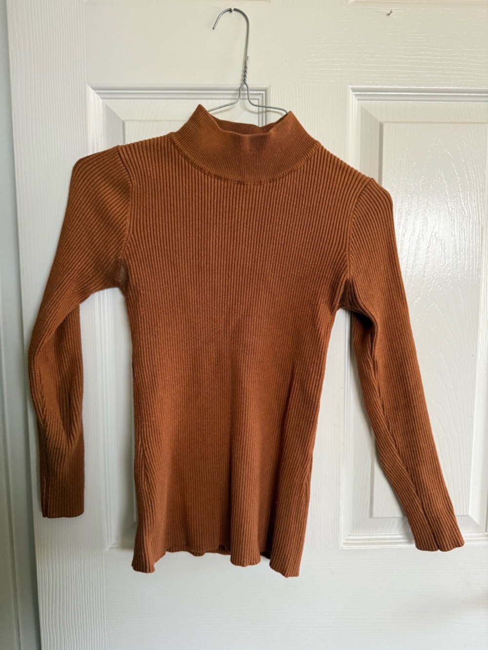Ribbed Mock Neck Sweater - Rust Brown
